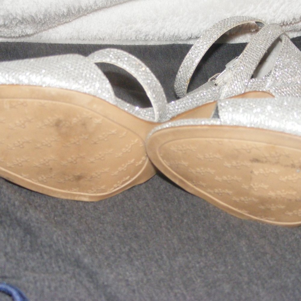 Kelly & Katie Silver Sparkle Sandals - Picture 12 of 15